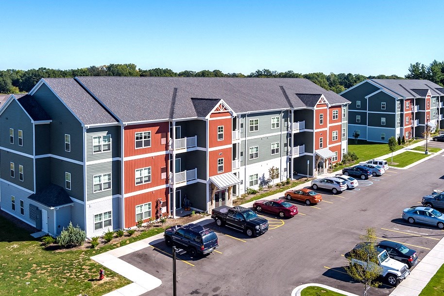 Exterior View of Central Park Apartments in Greenville Michigan