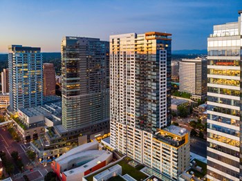 Two Lincoln Tower Building Two Lincoln Tower at sunset, Bellevue, WA - Photo Gallery 4