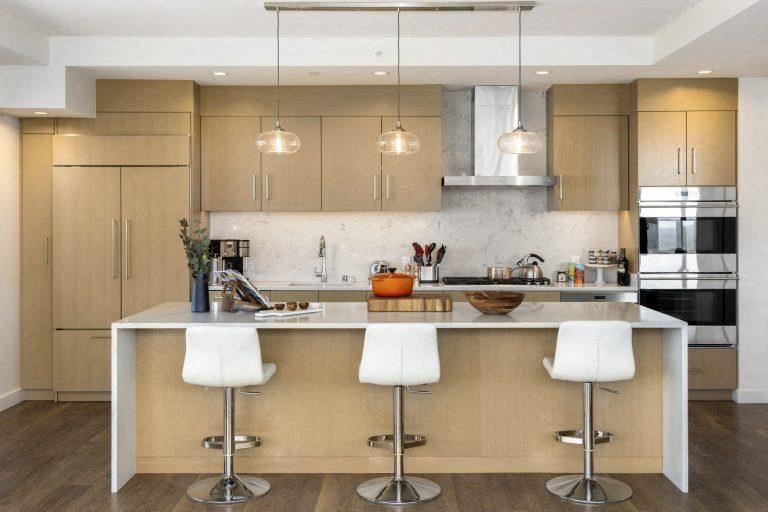 European-Style Kitchen With Breakfast Bar at Two Lincoln Tower, Bellevue, 98004