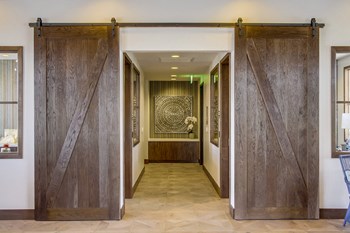 Leasing Center Leasing Center - Photo Gallery 3