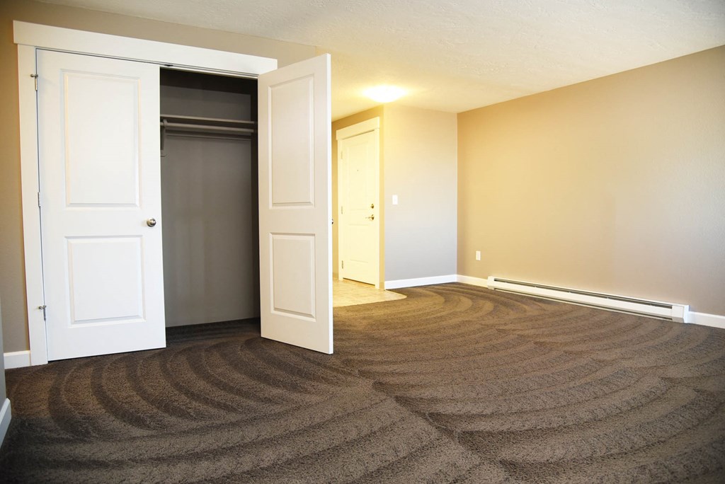 Lush Wall-To-Wall Carpeting In Bedrooms at Railhead Apartments, Spokane, WA