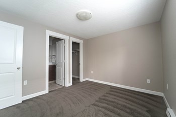 Carpeted Bedroom Carpeted Bedroom at Railhead Apartments, Spokane, 99202