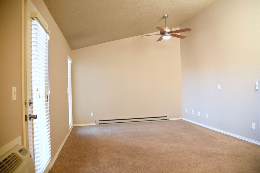 Living room area Living room area at Graymayre Crossing Apartments, Spokane - Photo Gallery