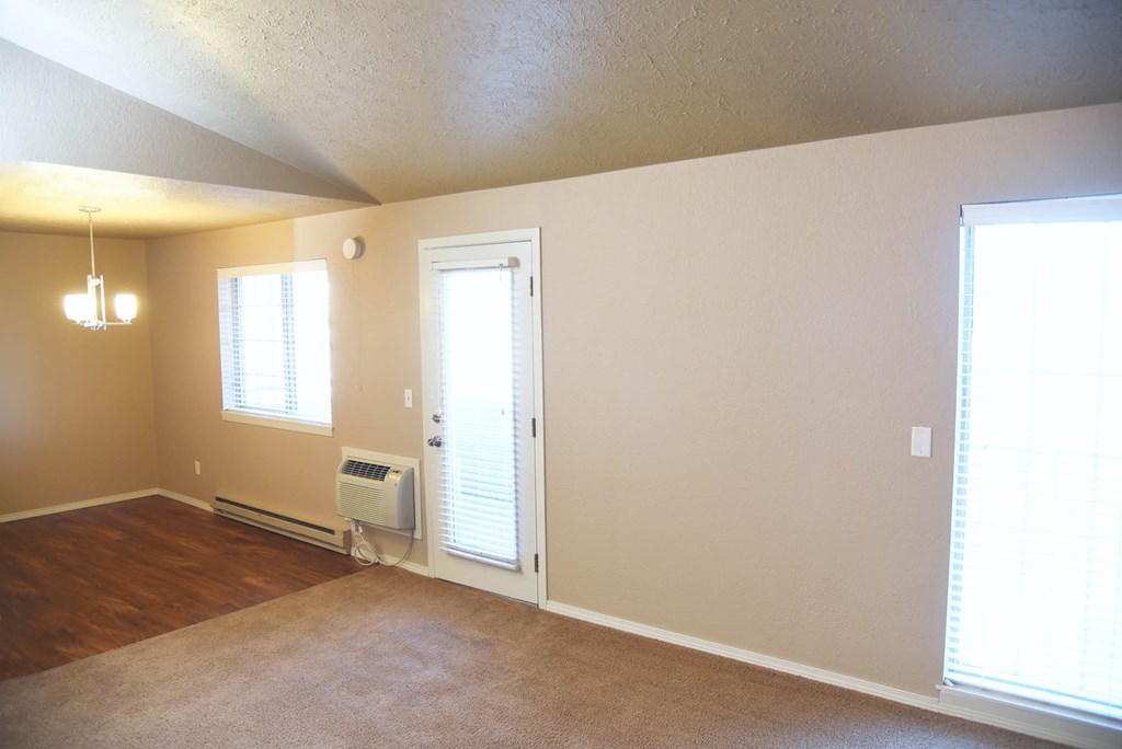 Living room area with sufficient day light at Graymayre Crossing Apartments, Washington