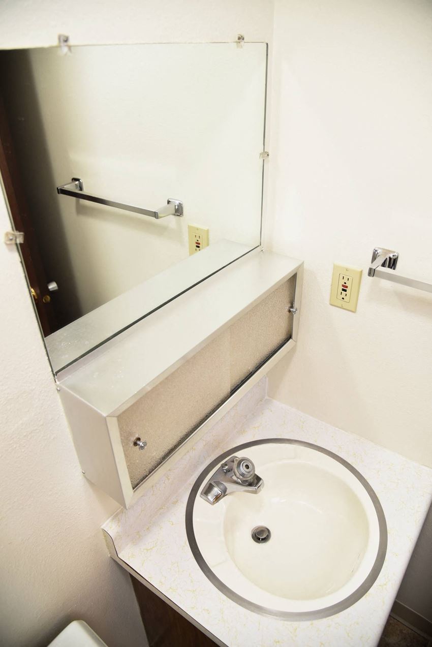 Renovated Bathrooms With Quartz Counters Renovated Bathrooms With Quartz Counters at Napa Apartments, Spokane