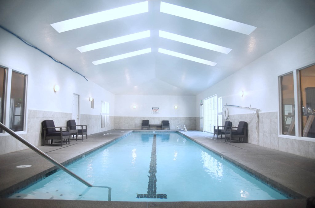 Indoor pool at Graymayre Crossing Apartments, Spokane