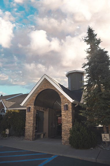Exterior view at Graymayre Crossing Apartments, Spokane