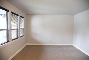 13101 Shetland Ln 2-4 Beds Apartment for Rent - Photo Gallery 1