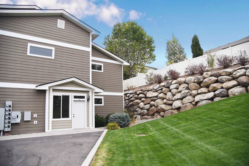 Lush Landscaping Lush Landscaping at The Reserve At Shelley Lake Apartments, Spokane Valley, WA