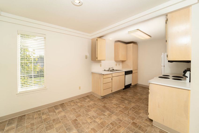 Kitchen Kitchen at Morning Glory Circle Apartments, Washington
