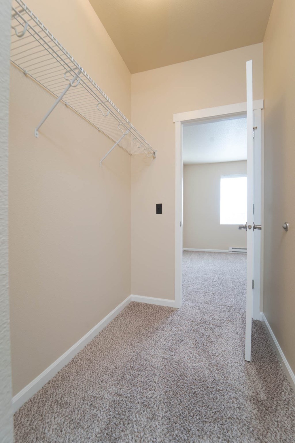 Large Closet at Quadrangle 2 Apartments, Spokane, WA