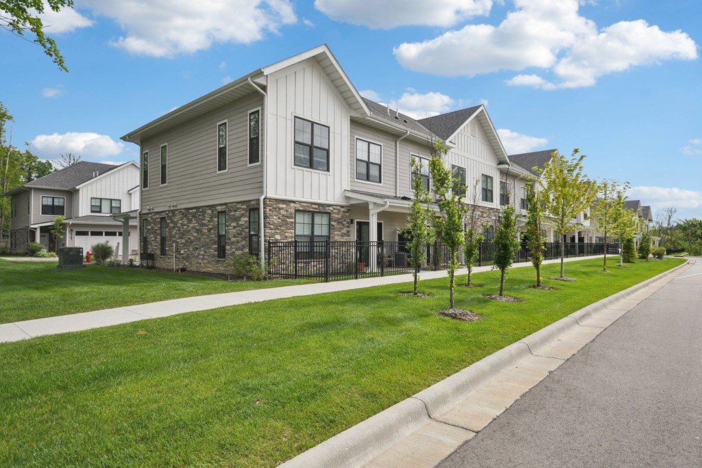 Exterior of the homes  at Ironwood Townhomes in Medina, Minnesota.