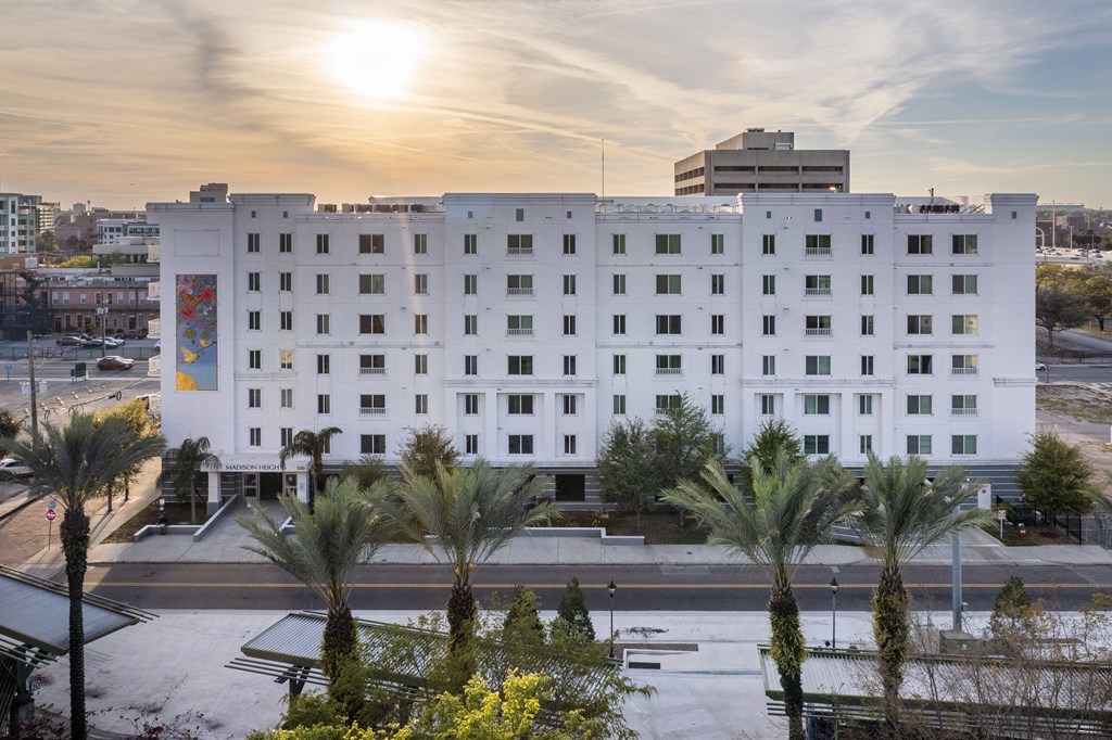 the building in which the hotel is located