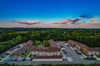 5420 Smetana Dr 2-3 Beds Townhouse, Affordable for Rent - Photo Gallery 7