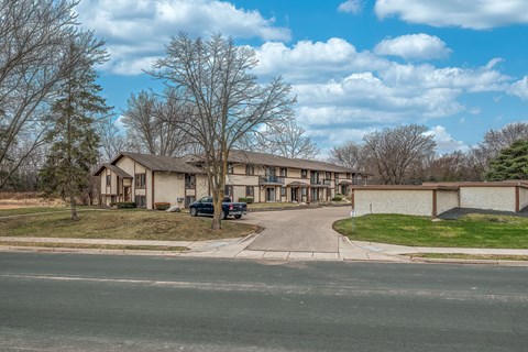 Santa Vera Apartments in Chanhassen, Minnesota