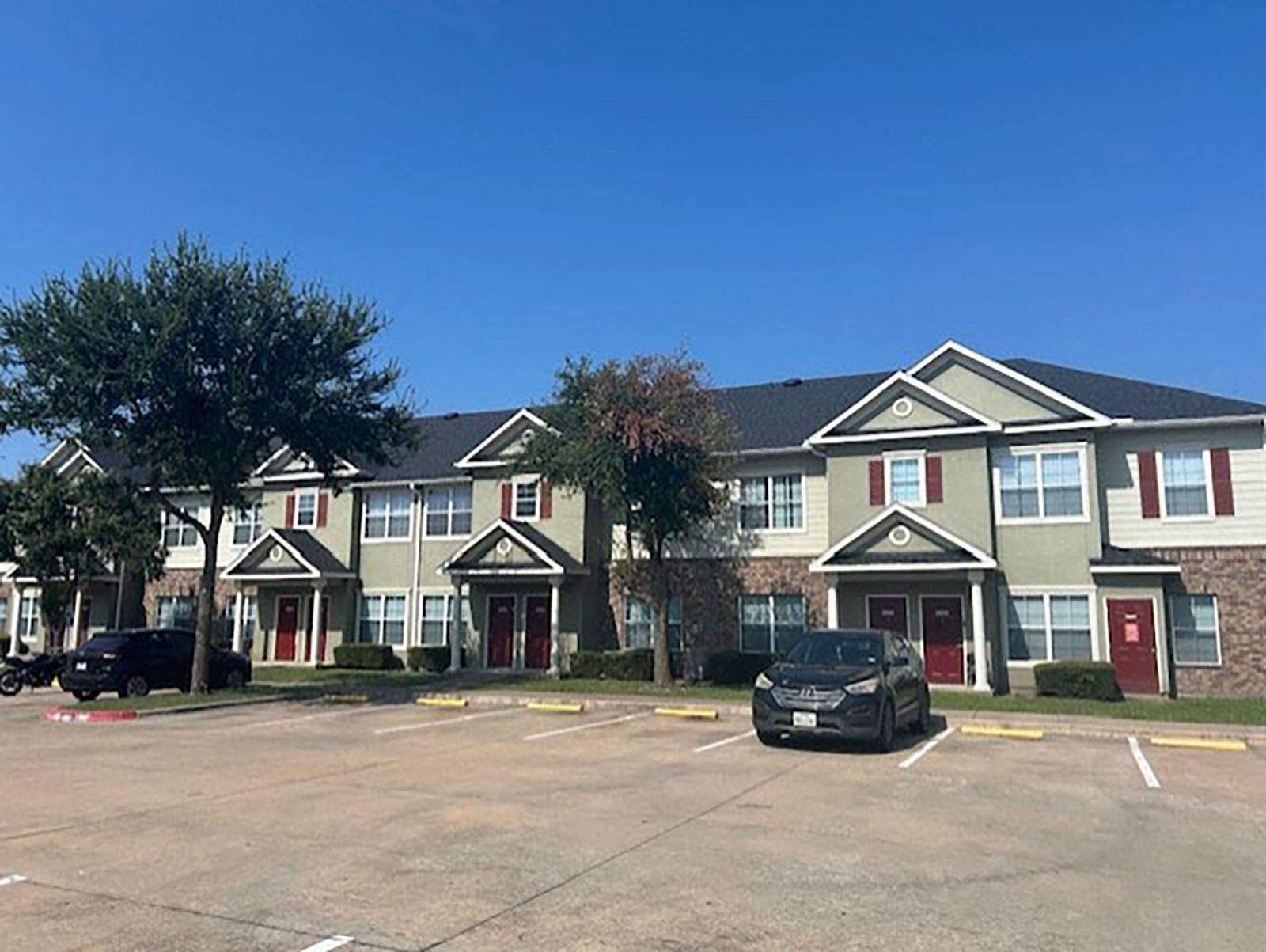 Westchester Woods Apartments