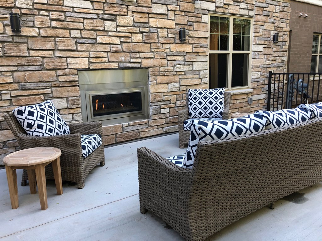 Patio, Senior Apartment, Senior living, Maplewood, White Bear Lake, Saint Paul, Frost English Silver