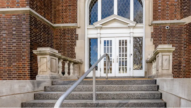 a set of stairs in front of a building
