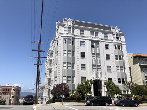 1890 Broadway Exterior 3