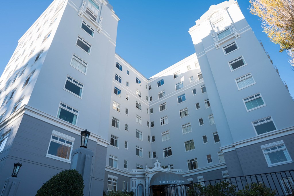 Crestview Apartments Exterior 2