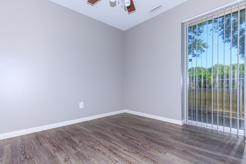 Eat in kitchen with ceiling fan at Parkview Apartments, Ohio