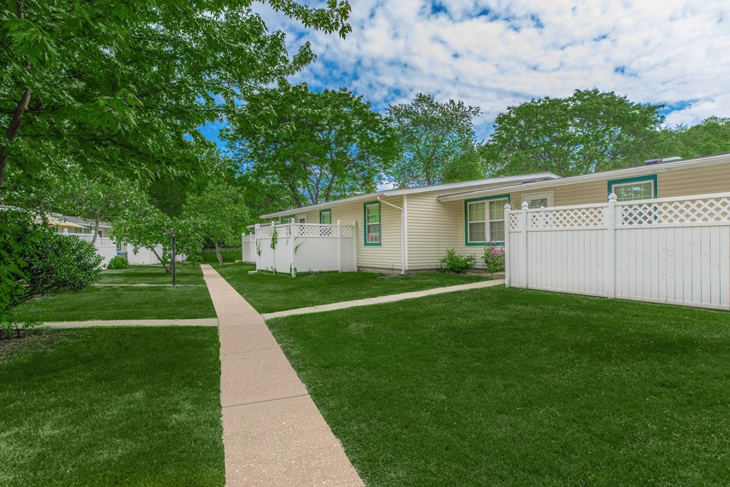 a mobile home in a manufactured home community