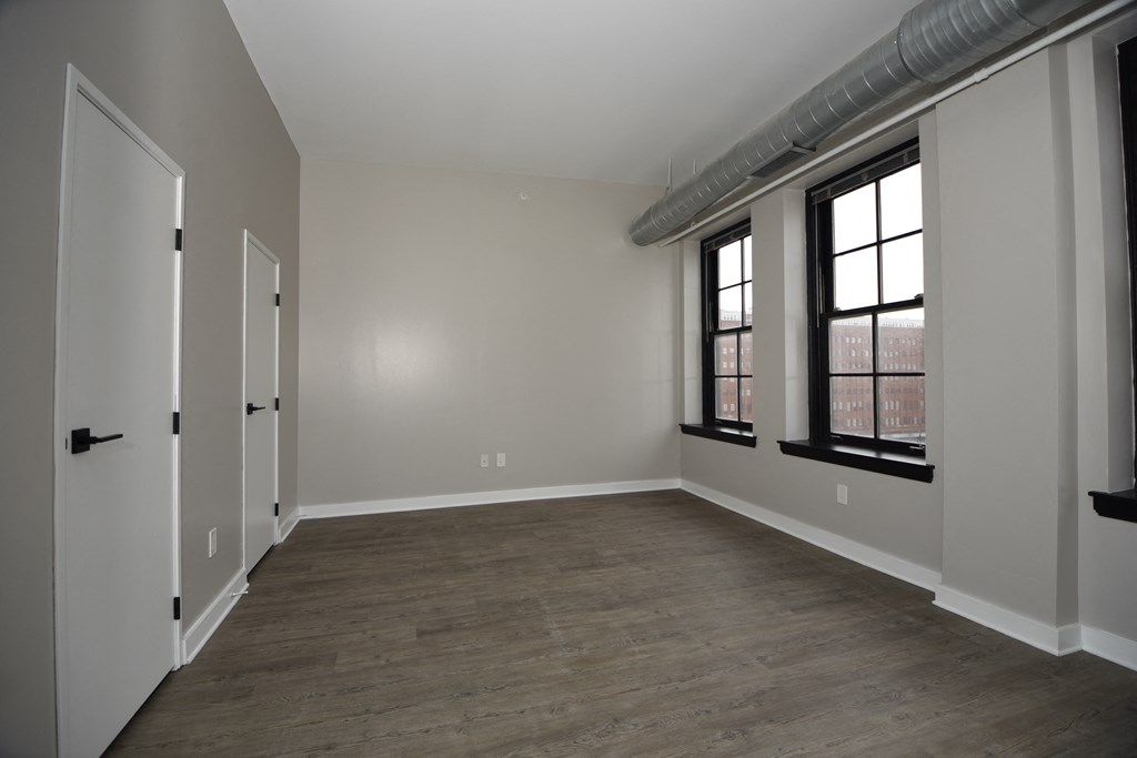 a bedroom with a view in Cleveland