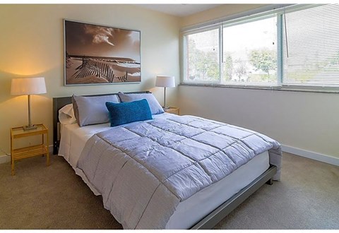 Bedroom 1327 Lakewood