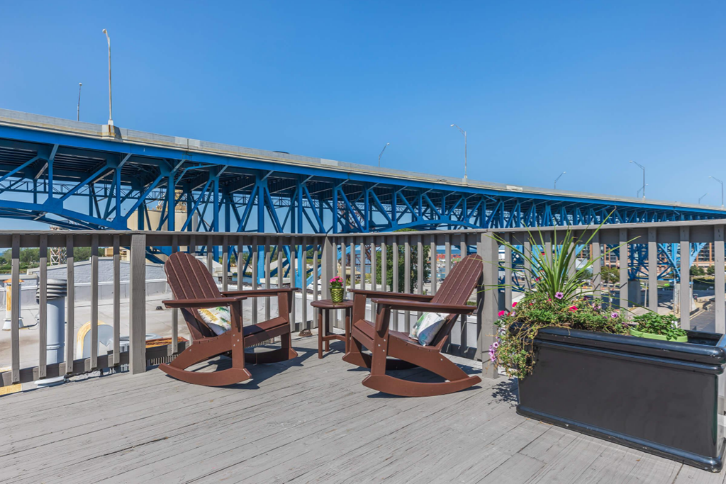 Rooftop deck with views of Cleveland