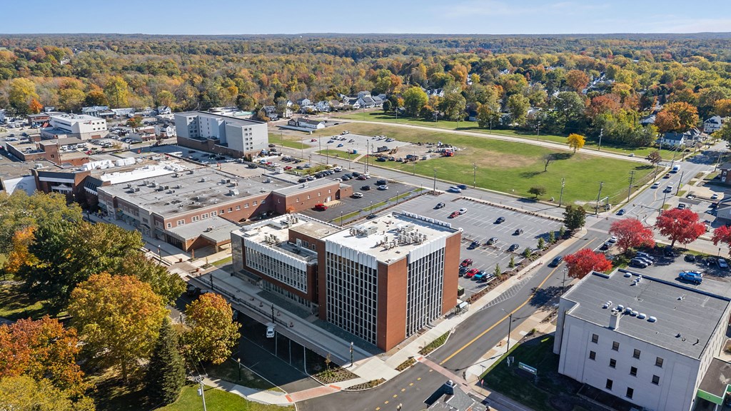 A large building with a sign that says