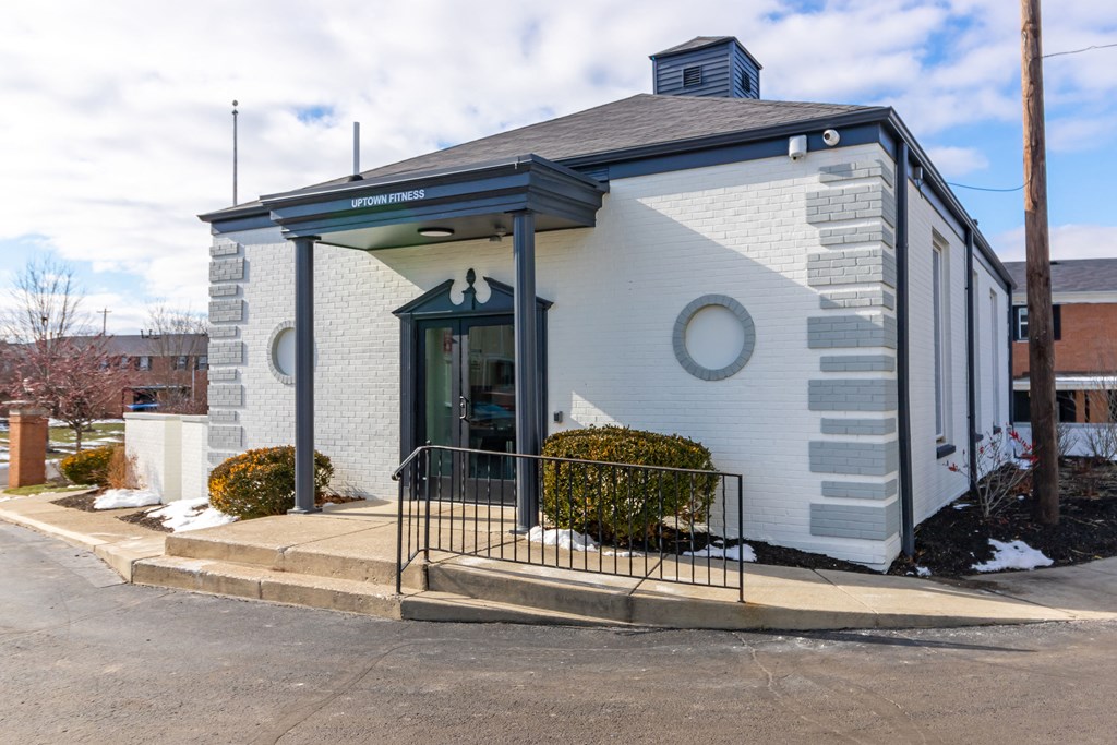 Uptown Gym  at Heritage Apartments, Columbus, 43212