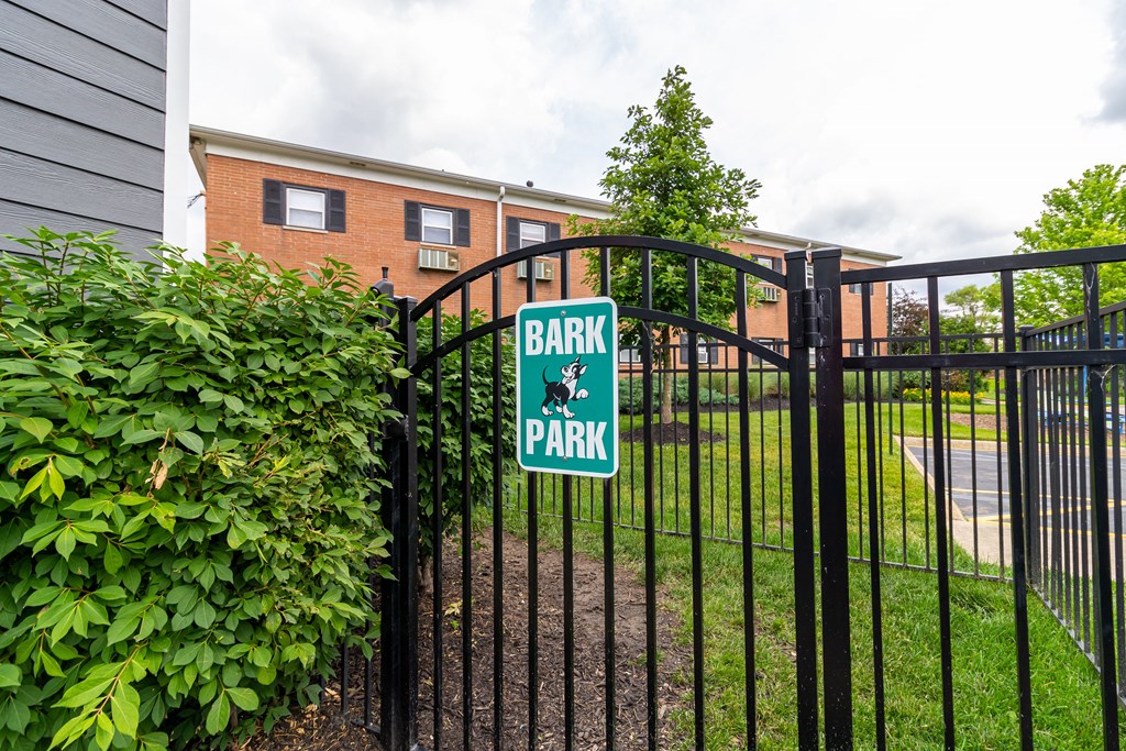 Bark Park  at Heritage Apartments, Ohio, 43212