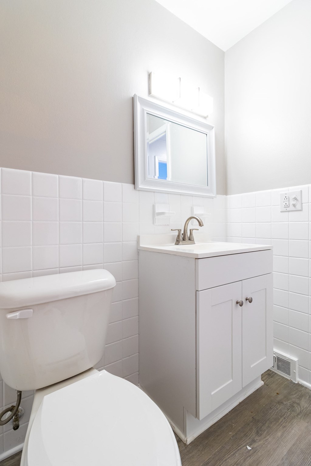 Full bathroom with vanity