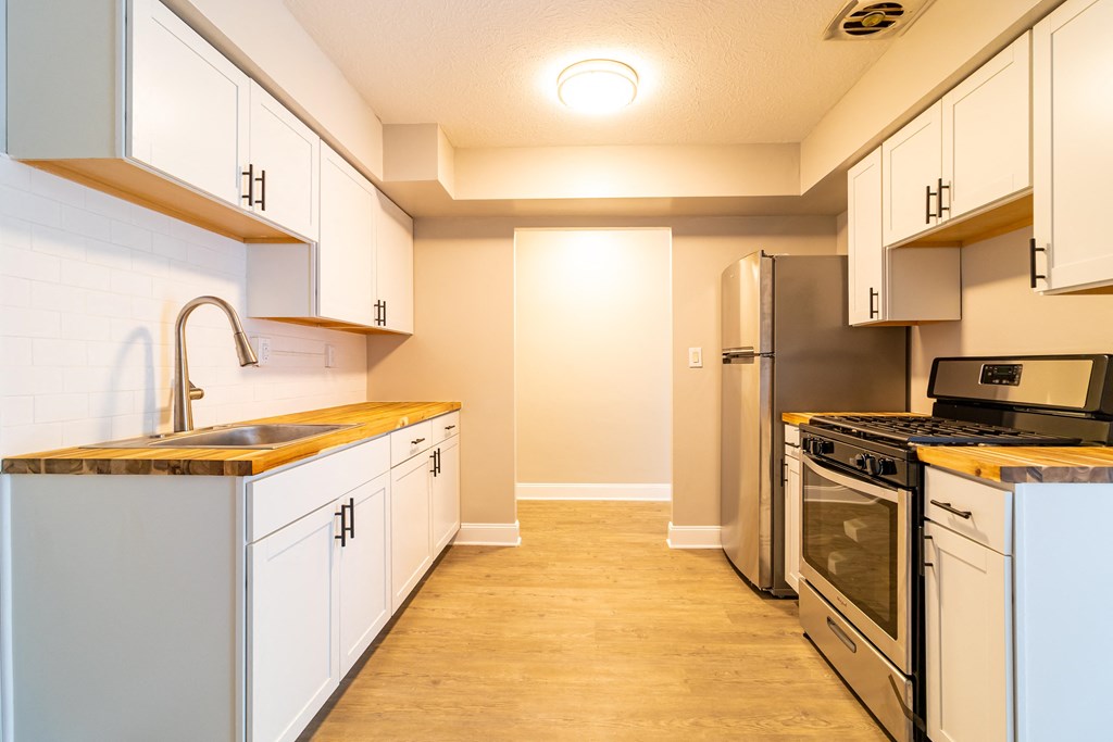 Upgraded kitchen with stainless steel appliances
