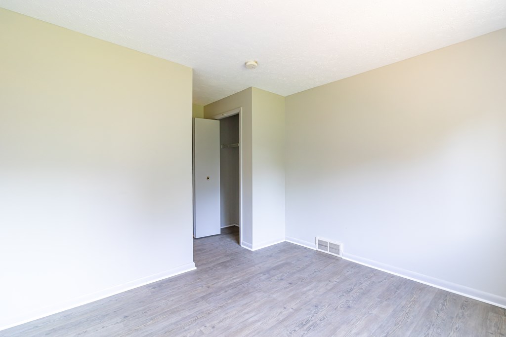 Valley Plaza Cleveland Apartment Complex