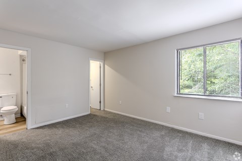Bedroom With Expansive Windows at The Retreat at Walnut Creek, Columbus , OH
