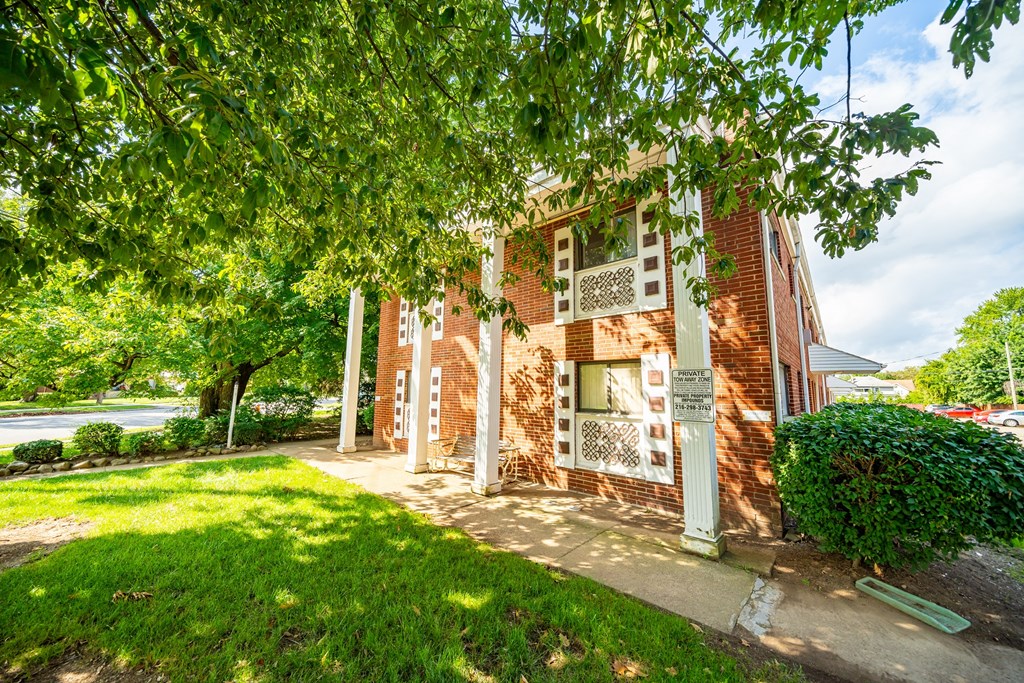 Ashby Terrace Apartments, 15320 Triskett Rd, Cleveland, OH RentCafe