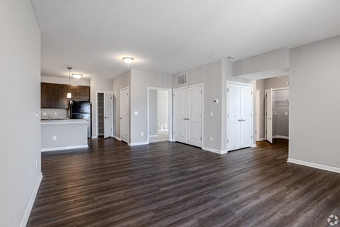 A spacious room with wooden floors at The Residences at Akita Lane, Canal Winchester, 43110