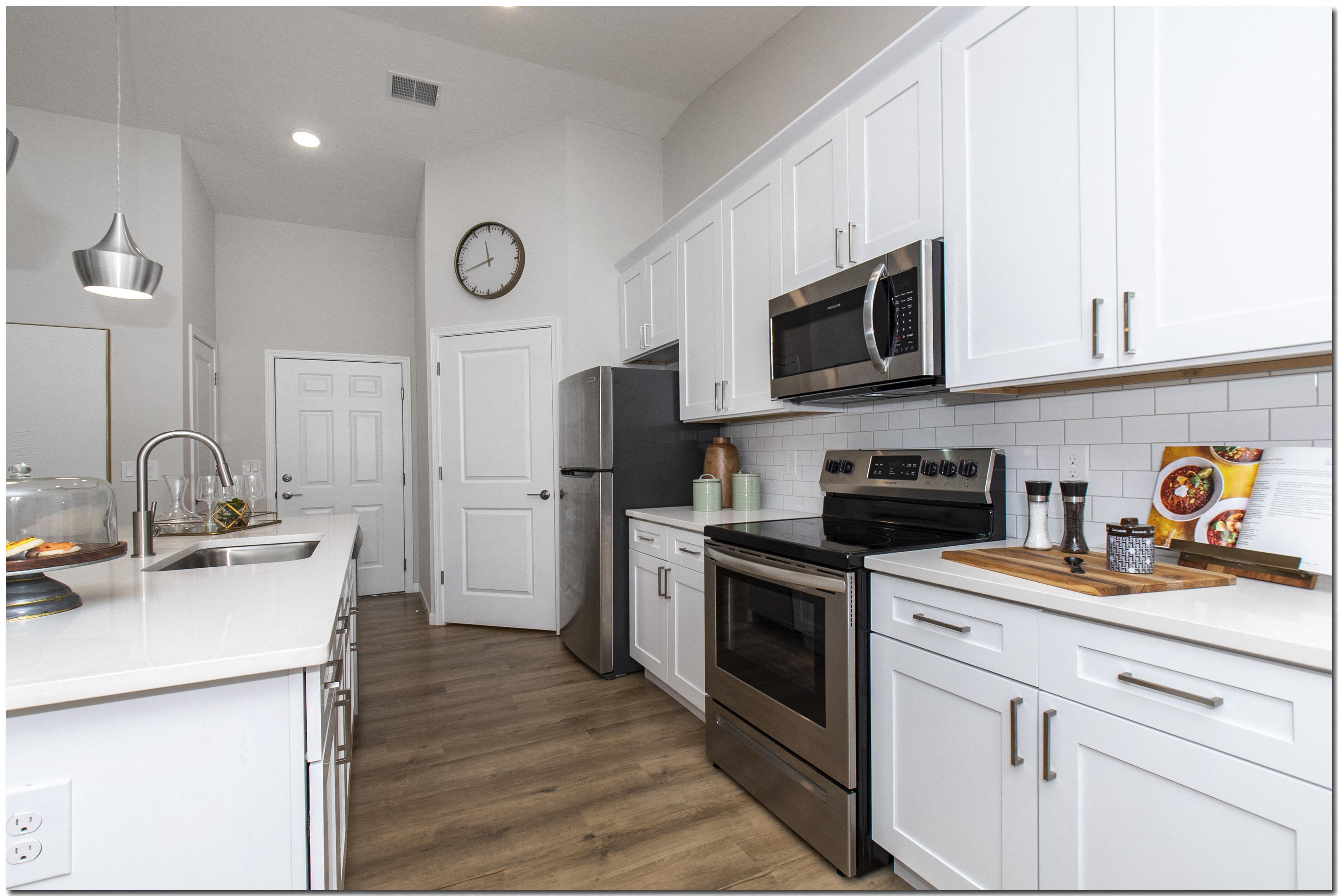 Riverwood Apartments