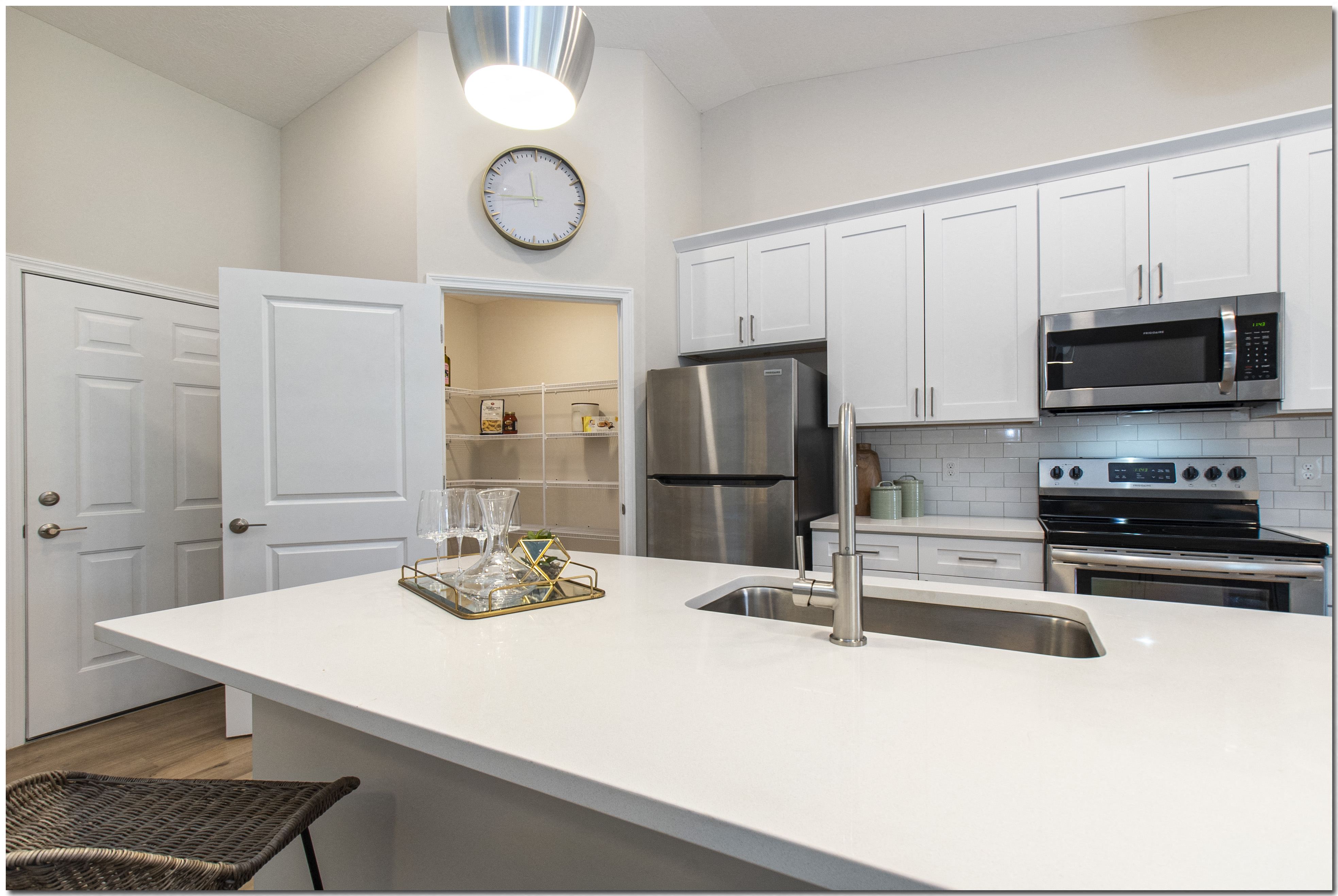 Riverwood Apartments