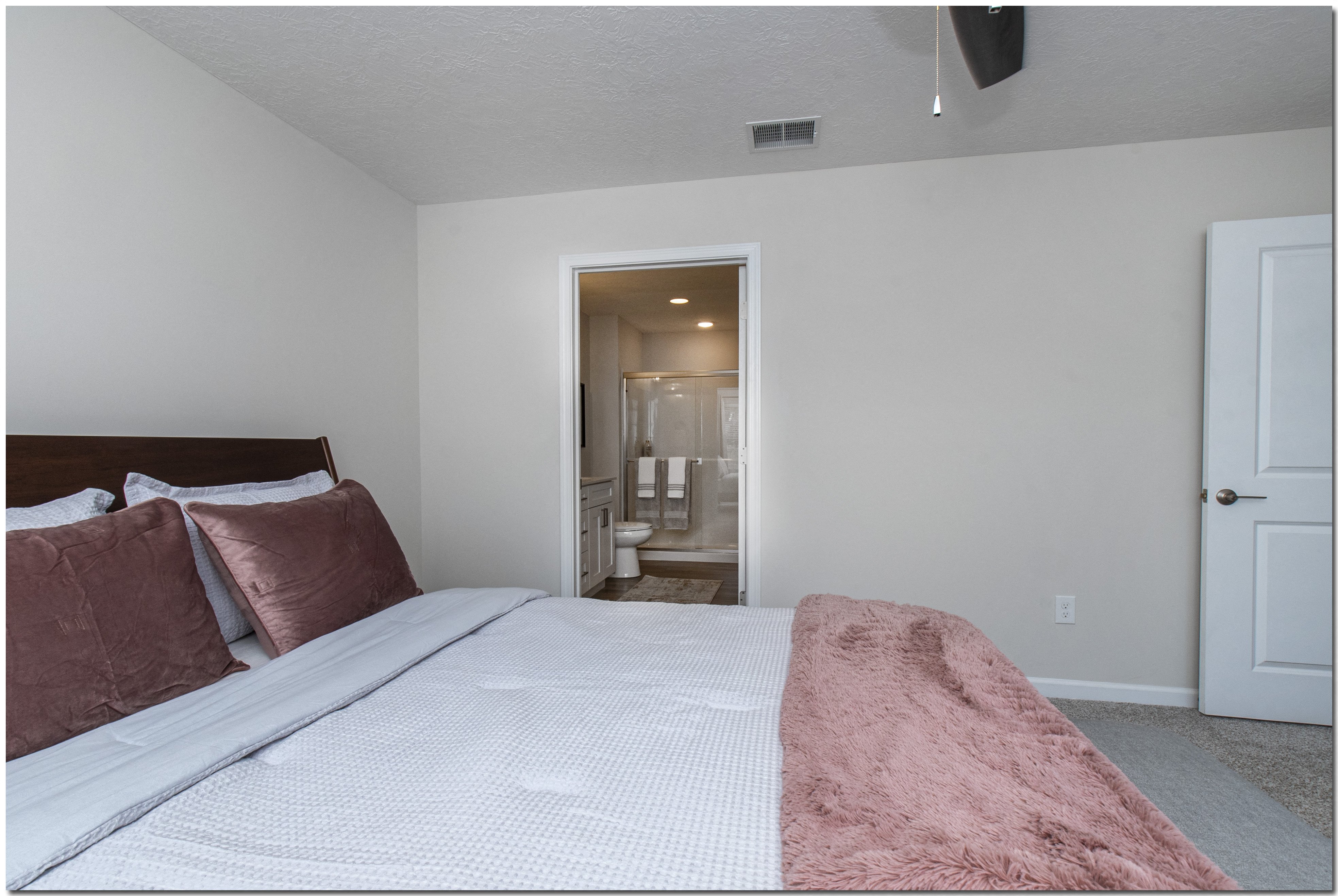 Riverwood Apartments