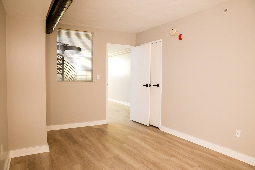 Spacious bedroom in Cleveland