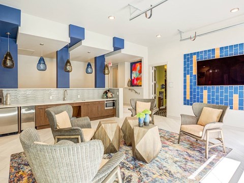 Sentral East Austin 1630 Indoor-Outdoor Entertainment Lounge