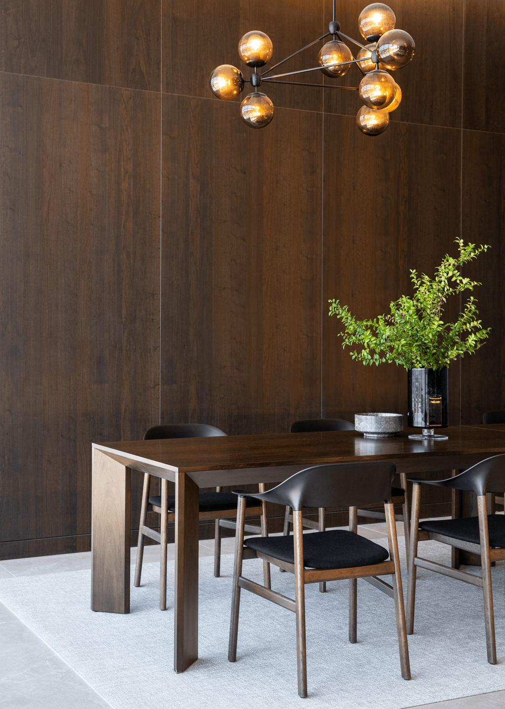 miro skylounge dining area