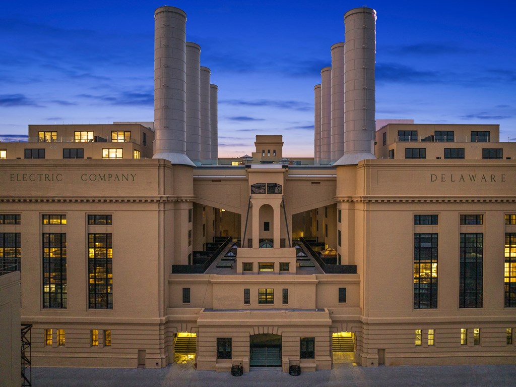 the facade of the delaware insurance company building at night