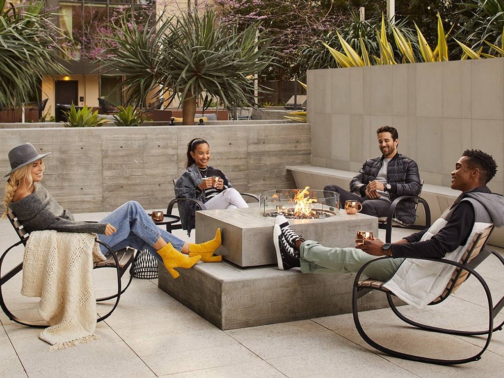Sentral DTLA 755 Gathering Space with Fire Pit