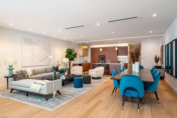 Spacious open-concept living areas - Photo Gallery 3