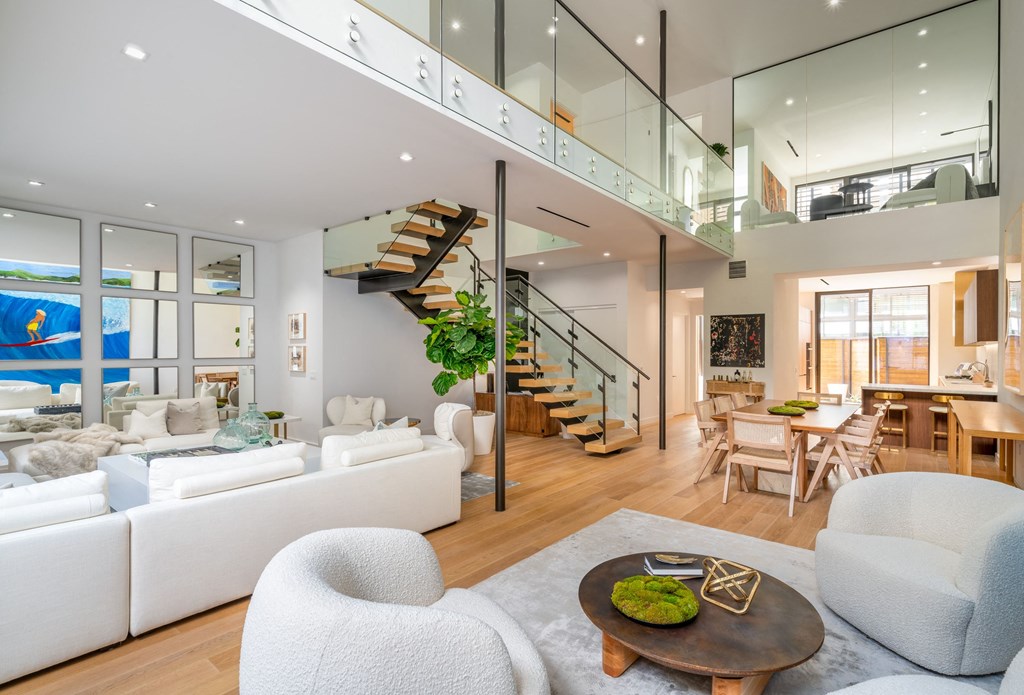The Harland West Hollywood is a similar property to The Sherwood located in West Hollywood