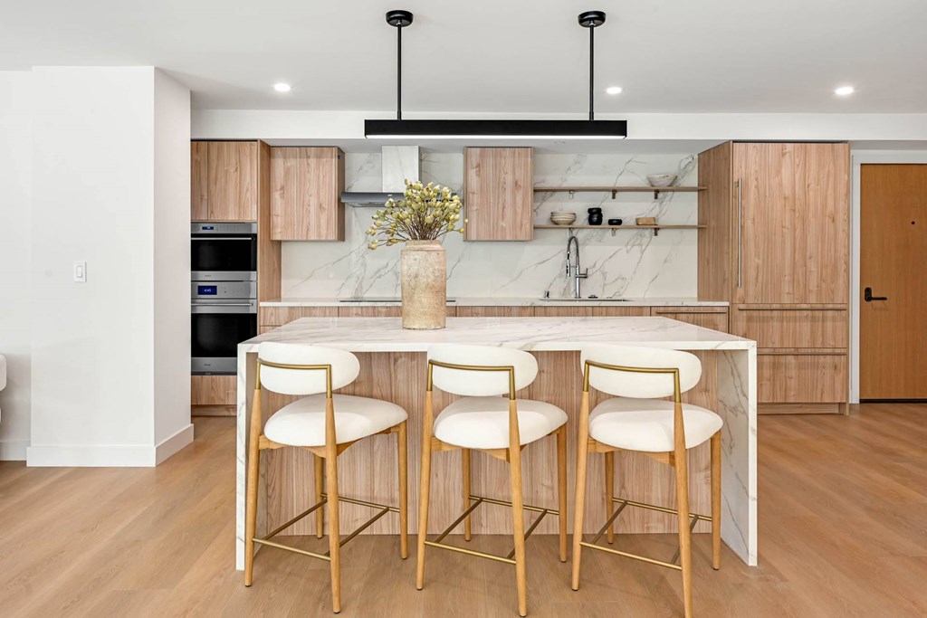 Palma Beverly Hills 1BR Kitchen