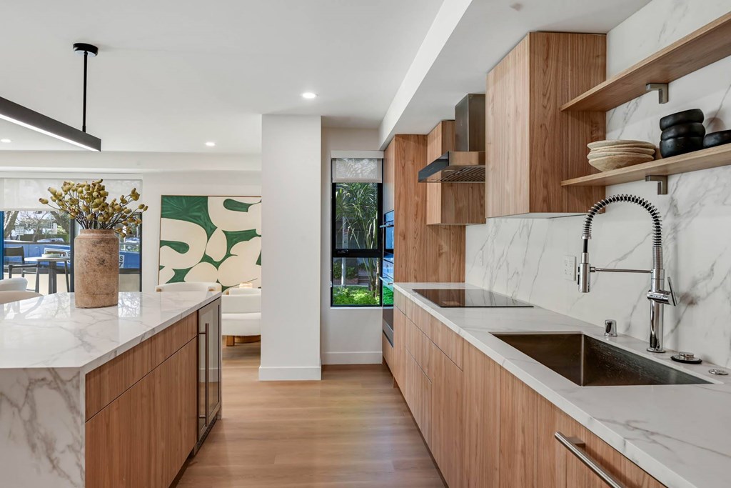 Palma Beverly Hills 1BR Kitchen